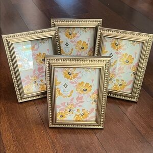Elegant Gold Picture Frame Set